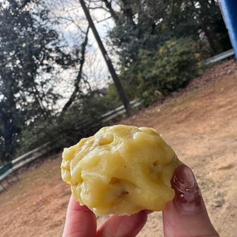 小腹も空いてきたところに
救世主の鬼饅頭👹
美味し〜い🥰
