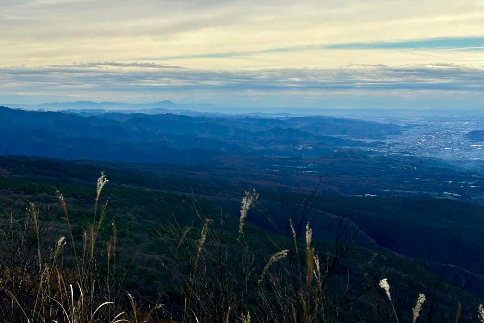 遠く筑波山