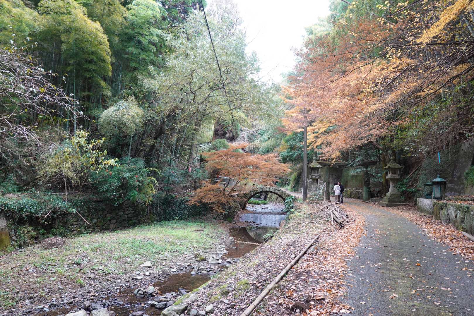 帰りは旧道を歩きました