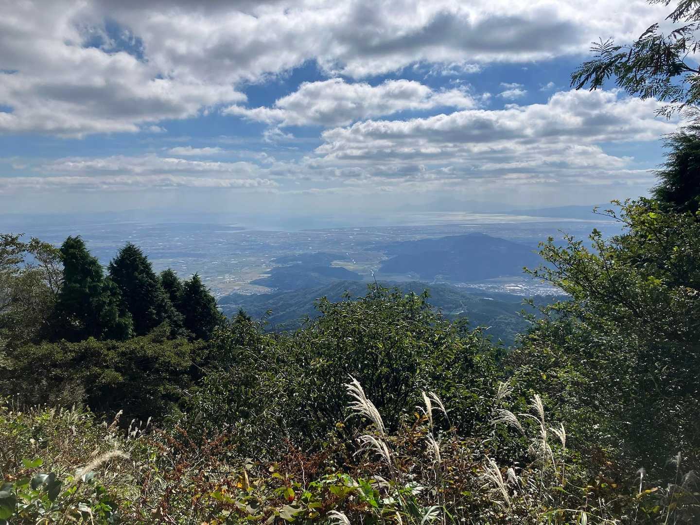 ススキ🌾に山に海