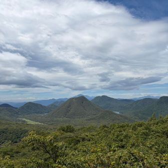 ココで榛名湖方面が見えました
火山で出来た山が綺麗だ