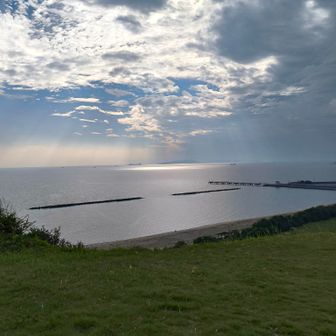 最期の海の眺め。
雲がかかり出して来た