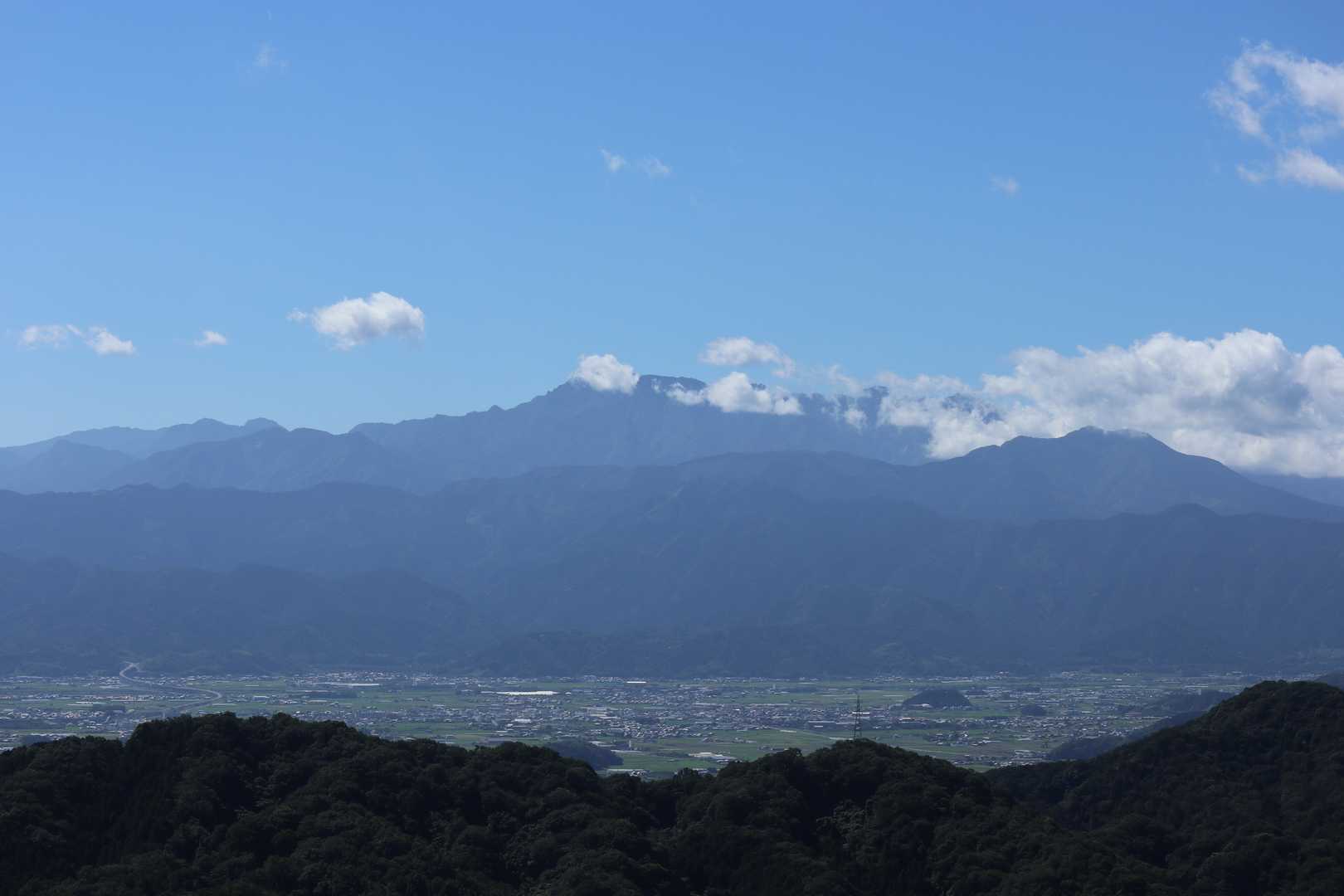 ありゃ、石鎚にガスが・・・
このまま包まれてしまうのか?