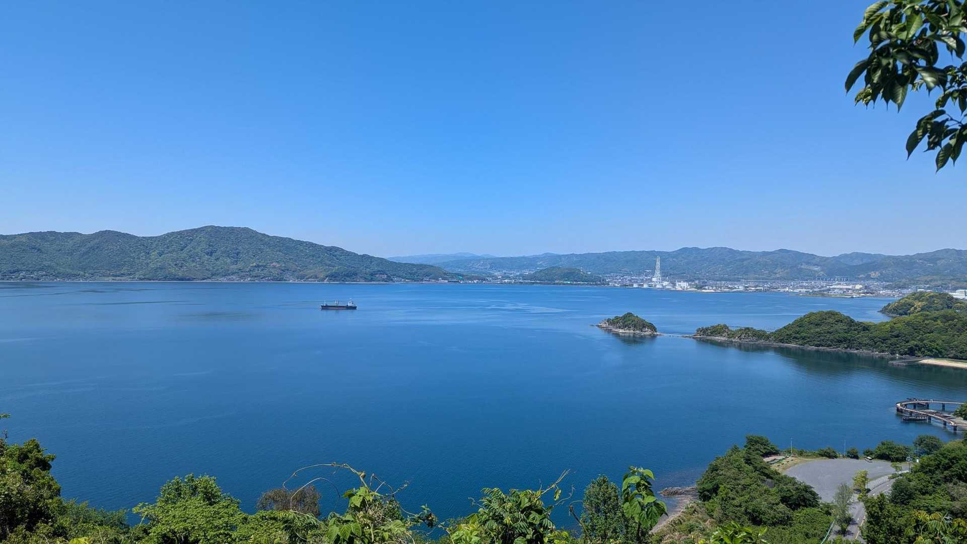 穏やかな瀬戸内海。なんてよい天気！