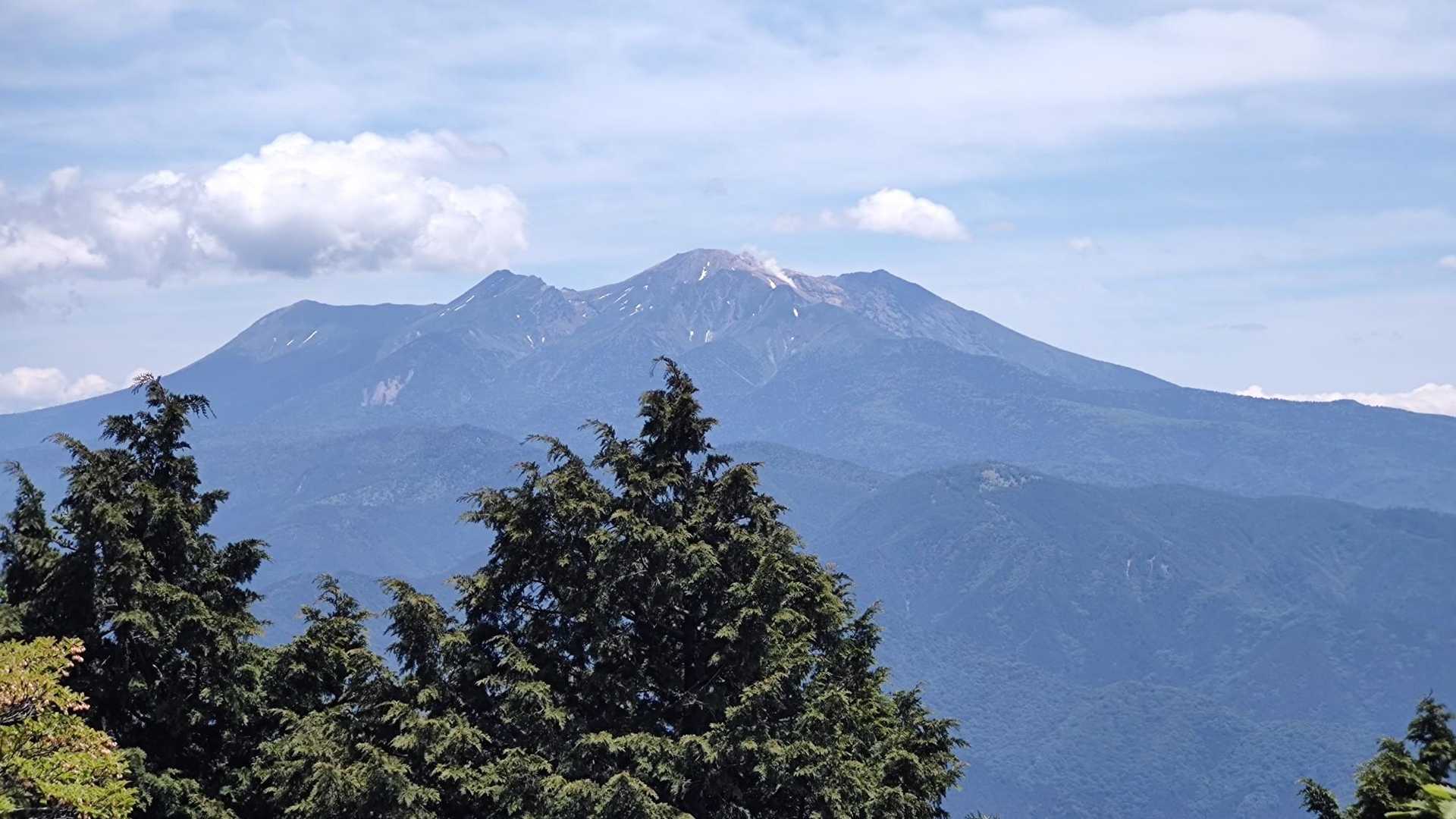 目の前に御嶽山