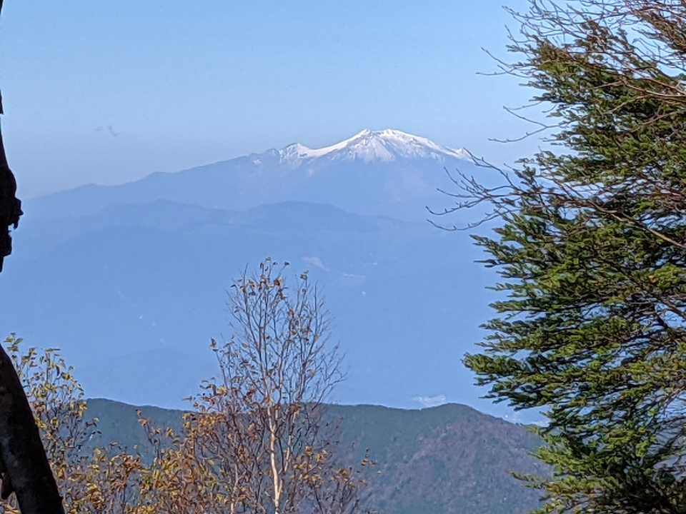山頂から御嶽山