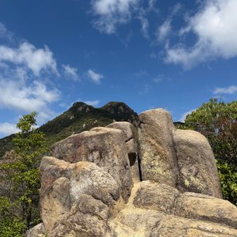 山頂の🇯🇵が見えてます、