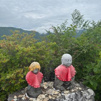 お陰様で無事釈迦ヶ岳に登れました