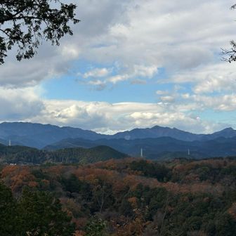 武甲山とか天覚山とか。