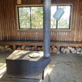 さすがに休憩舎も、「土日祝のみ喫茶営業」はやっていなかったけれど、居心地よさそう