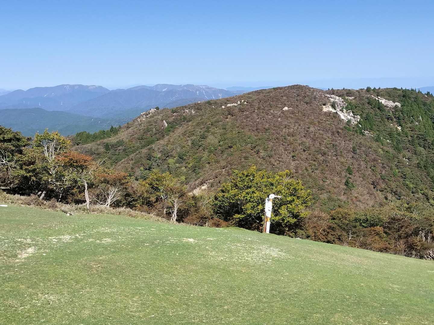  御在所ロープウェイ 山上公園駅-御在所岳-御嶽大権現-御 往復コースの写真