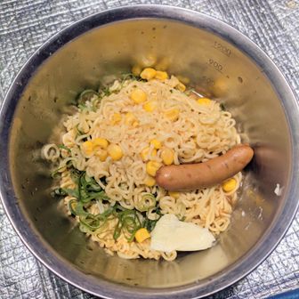 バター味噌ラーメン
1人あたり2袋分以上！