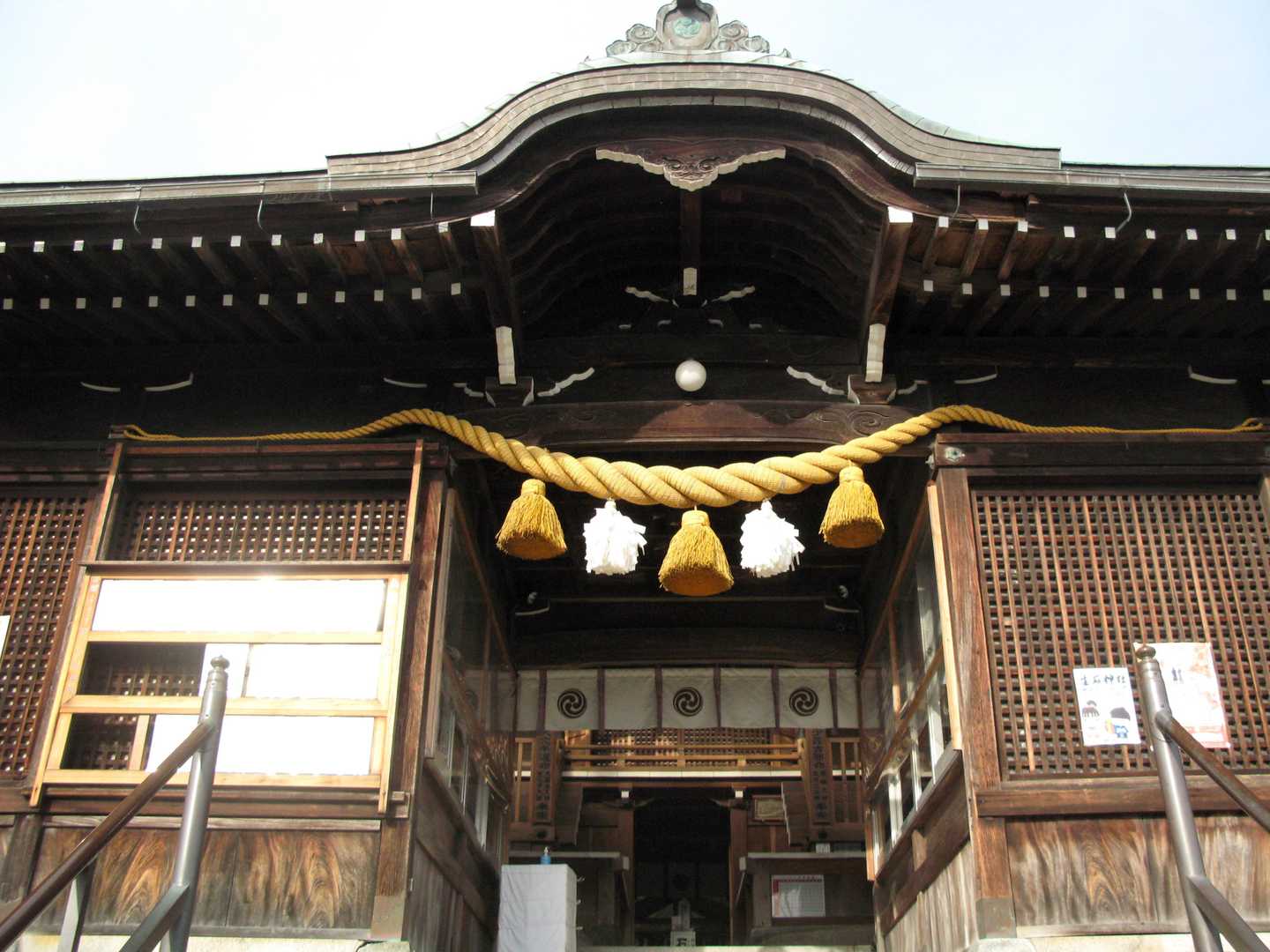 神社のしめ縄とは、神様と人間の境界です！神の聖域へ入る意味を持っています🙏