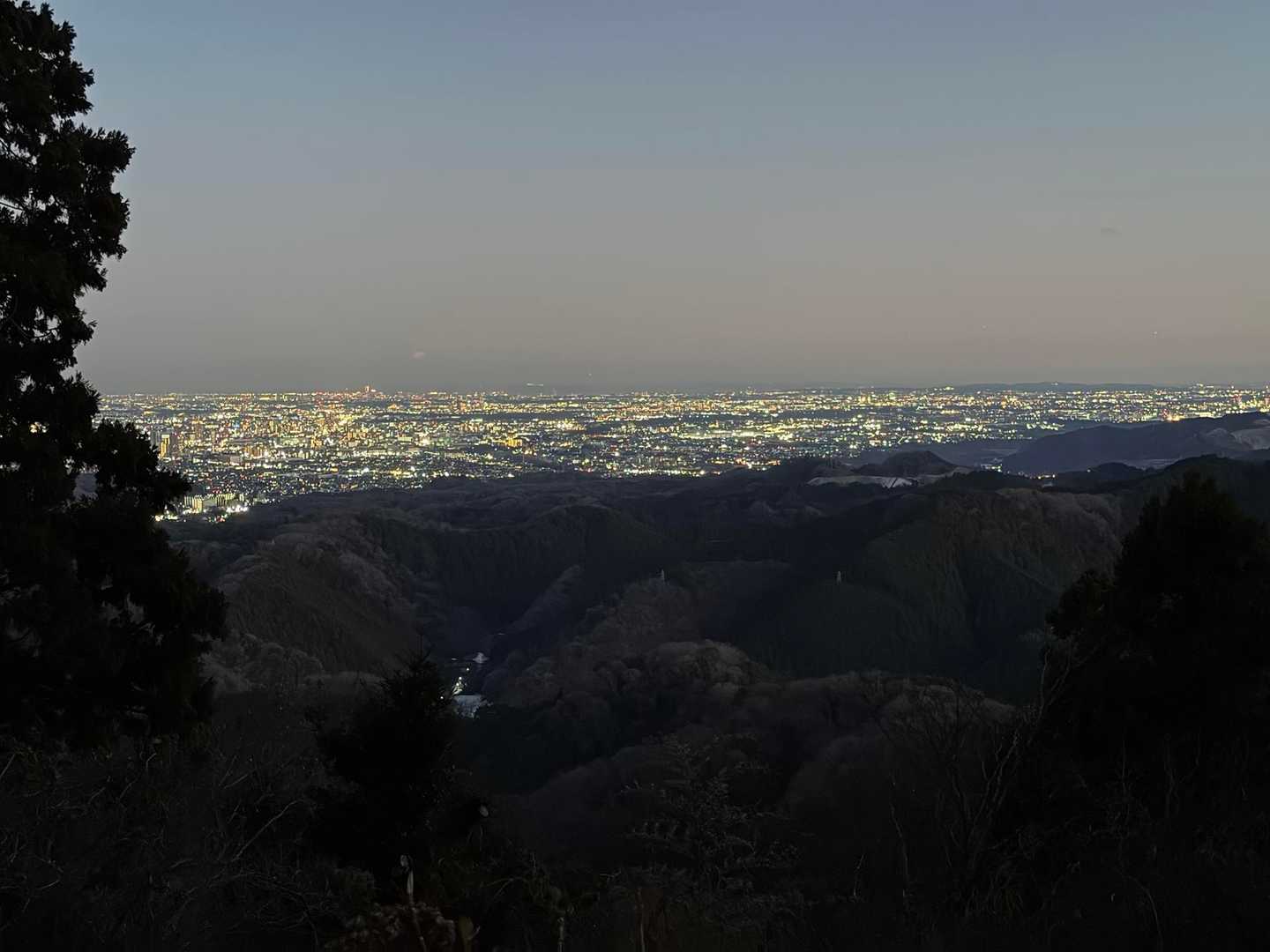 奥高尾縦走コース（陣馬山-堂所山-景信山-小仏峠-城山-高尾山）の写真