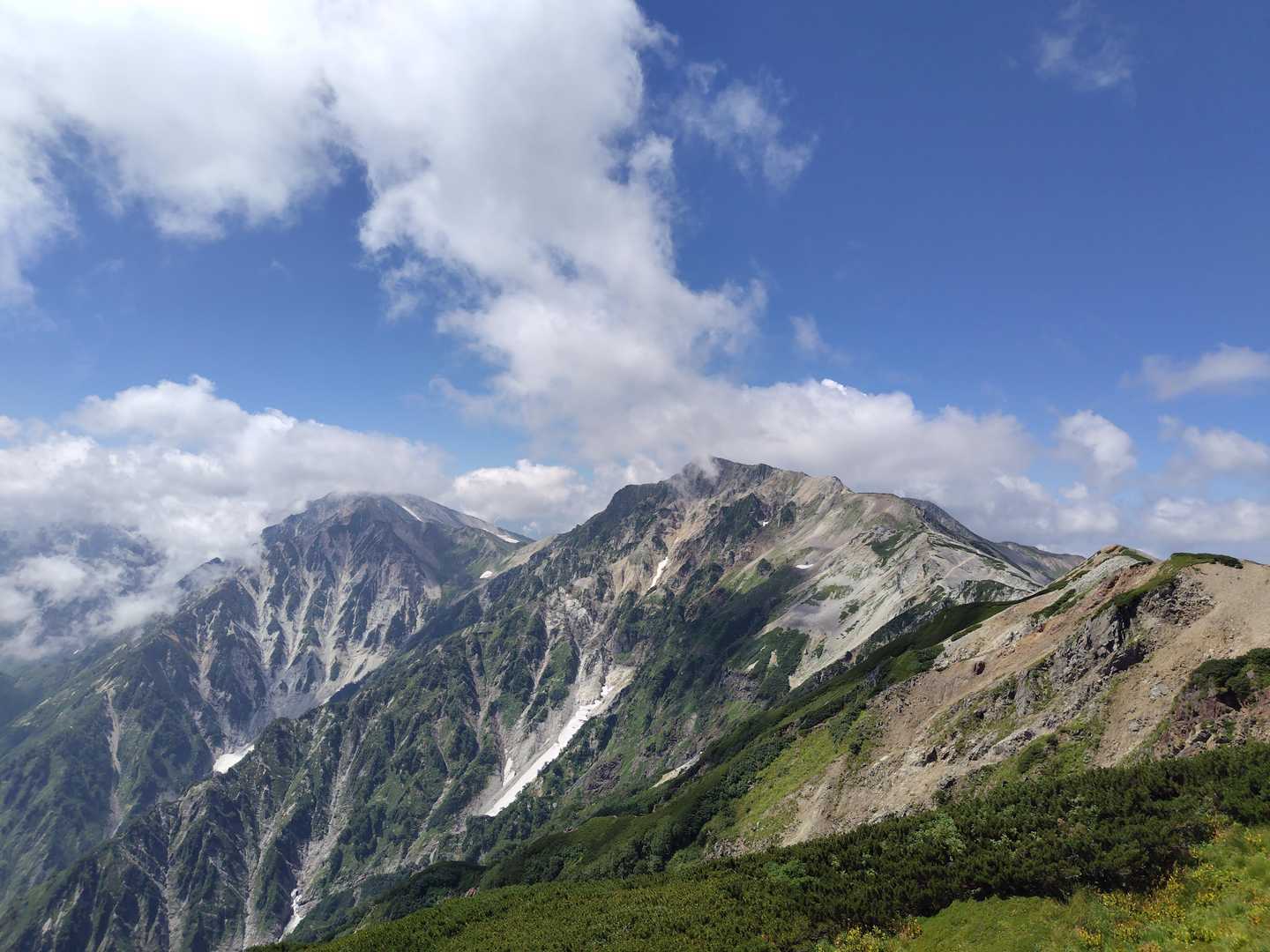 蓮華温泉バス停-蓮華温泉登山口-船越の頭-小蓮華山-白馬岳 往復コースの写真
