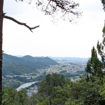 最初登った納古山方面も中々眺めいい〜😍