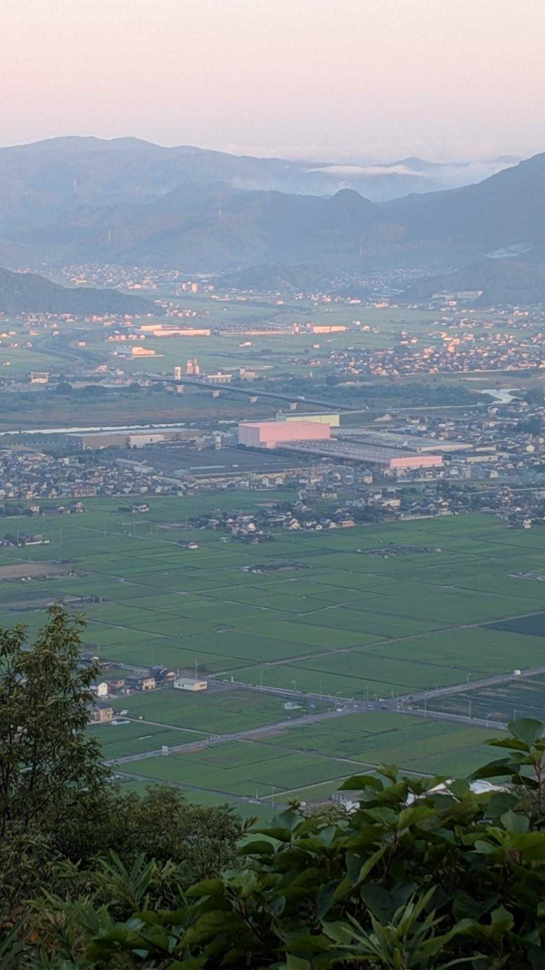 少し霞む景色😳