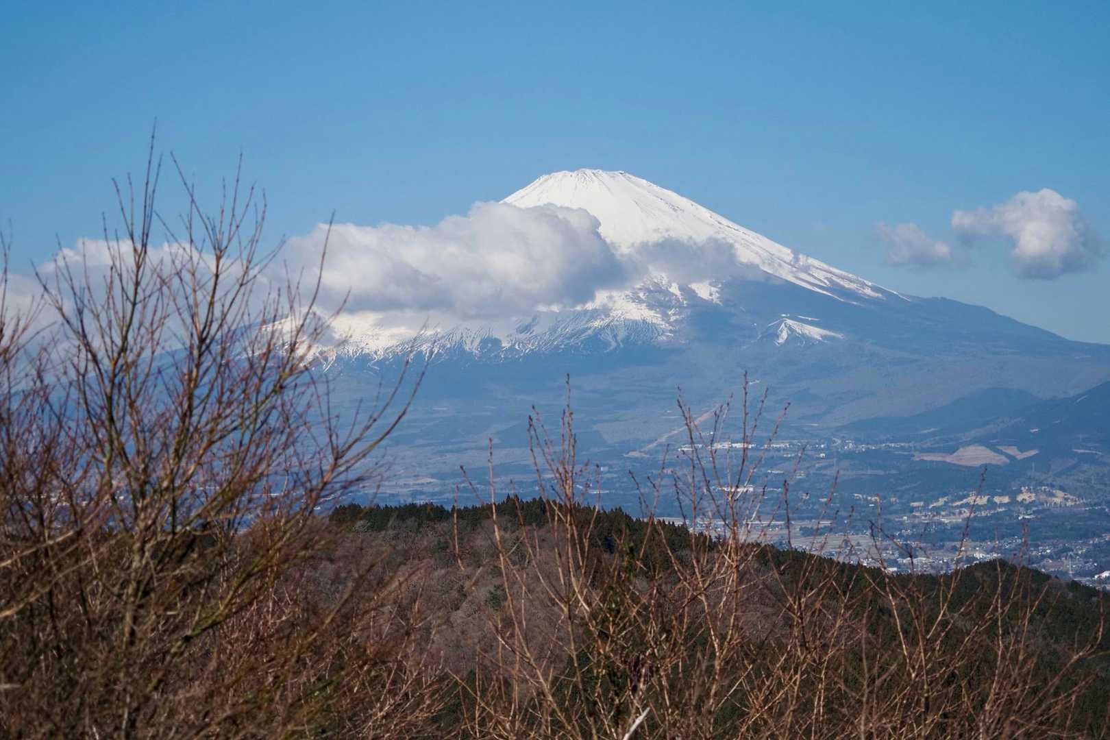 富士山に雲がかかってきたので
とりあえず1枚撮影