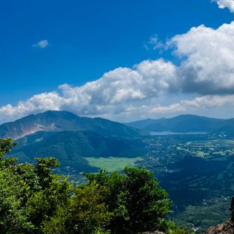 富士山は拝めないものの、芦ノ湖と箱根外輪山は絶景🏔️