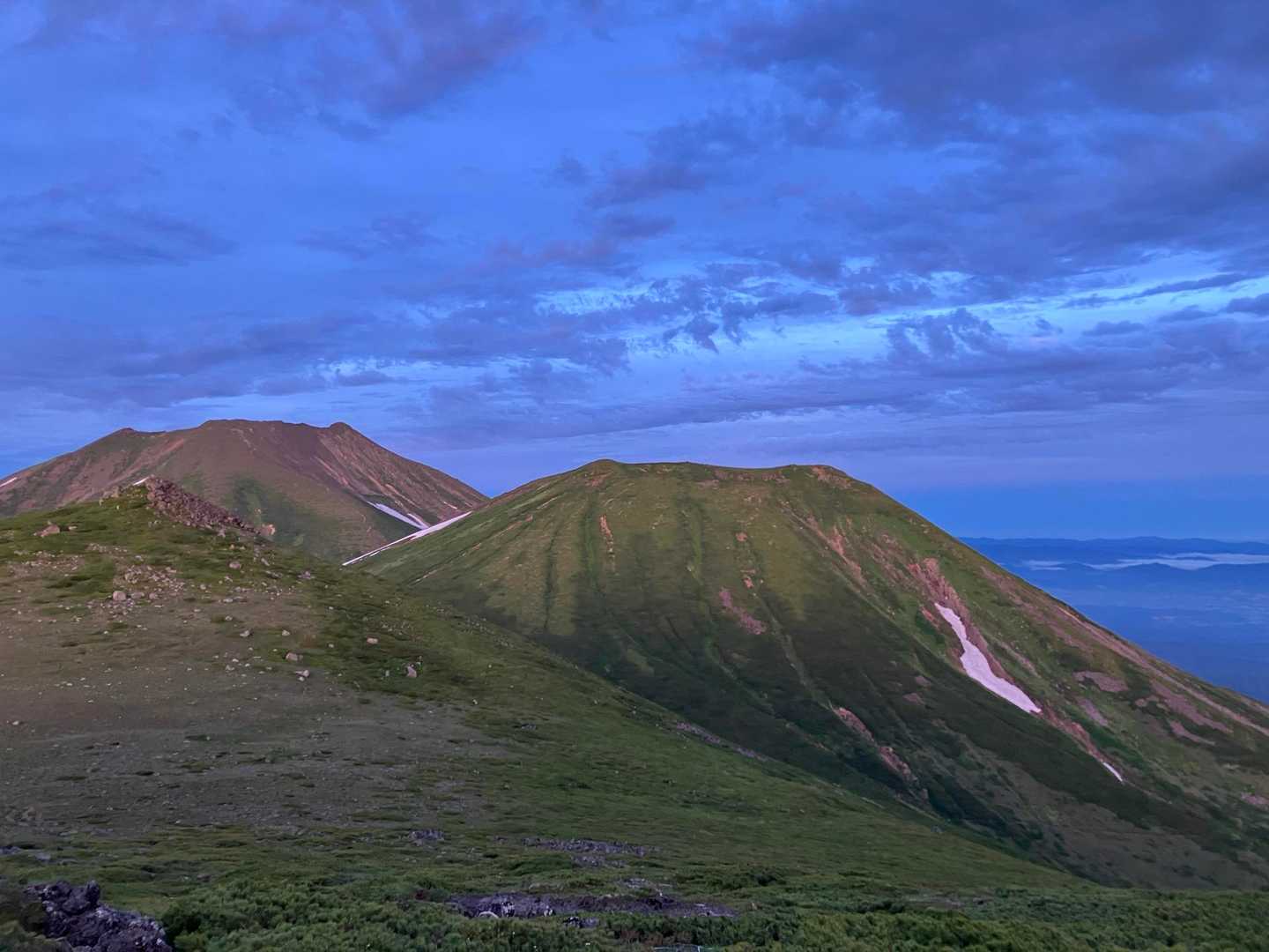 美瑛富士登山口-天然庭園-美瑛富士-ベベツ岳-オプタテシケ 往復コースの写真