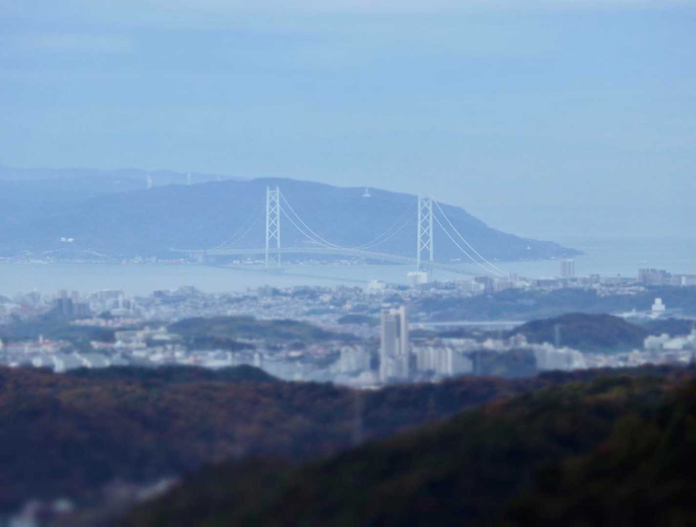 神戸マラソンで明石大橋の横を通ったな〜🏃‍♀️
30キロあたりは本当に辛かったけど、沿道の人の応援は嬉しかったなぁ…