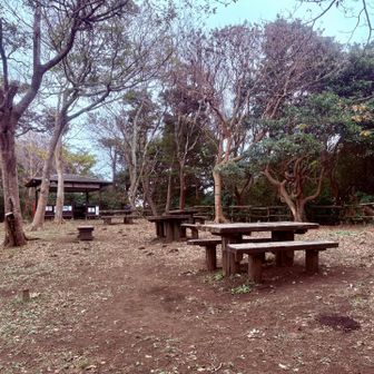 大峰山山頂広場