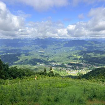 なんだか飛べそう
朝日連峰