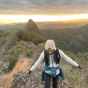 鳥兜岩からの初日の出が絶対綺麗よね〜🌅
と言いながら結局、山頂で迎えたい
リハで行ってみれば？‥そう思います。