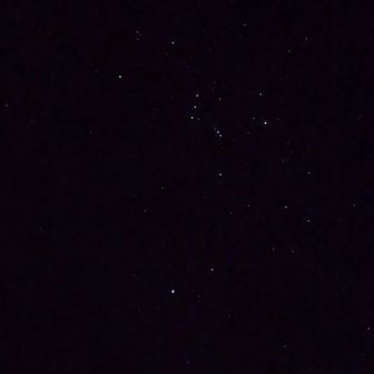 テントから出ると満点星空！これは期待できる！？
冬の星座の主役、オリオンの下
赤石岳ご来光を目指して出発👉