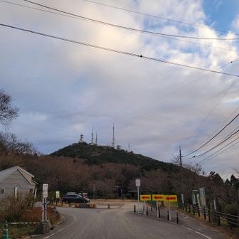 皿倉山か見えてきました
懐かしい～😌