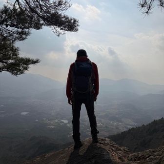 ジャンダルムを制した隊長！
その背中、これからも追いかけて行きます‼️