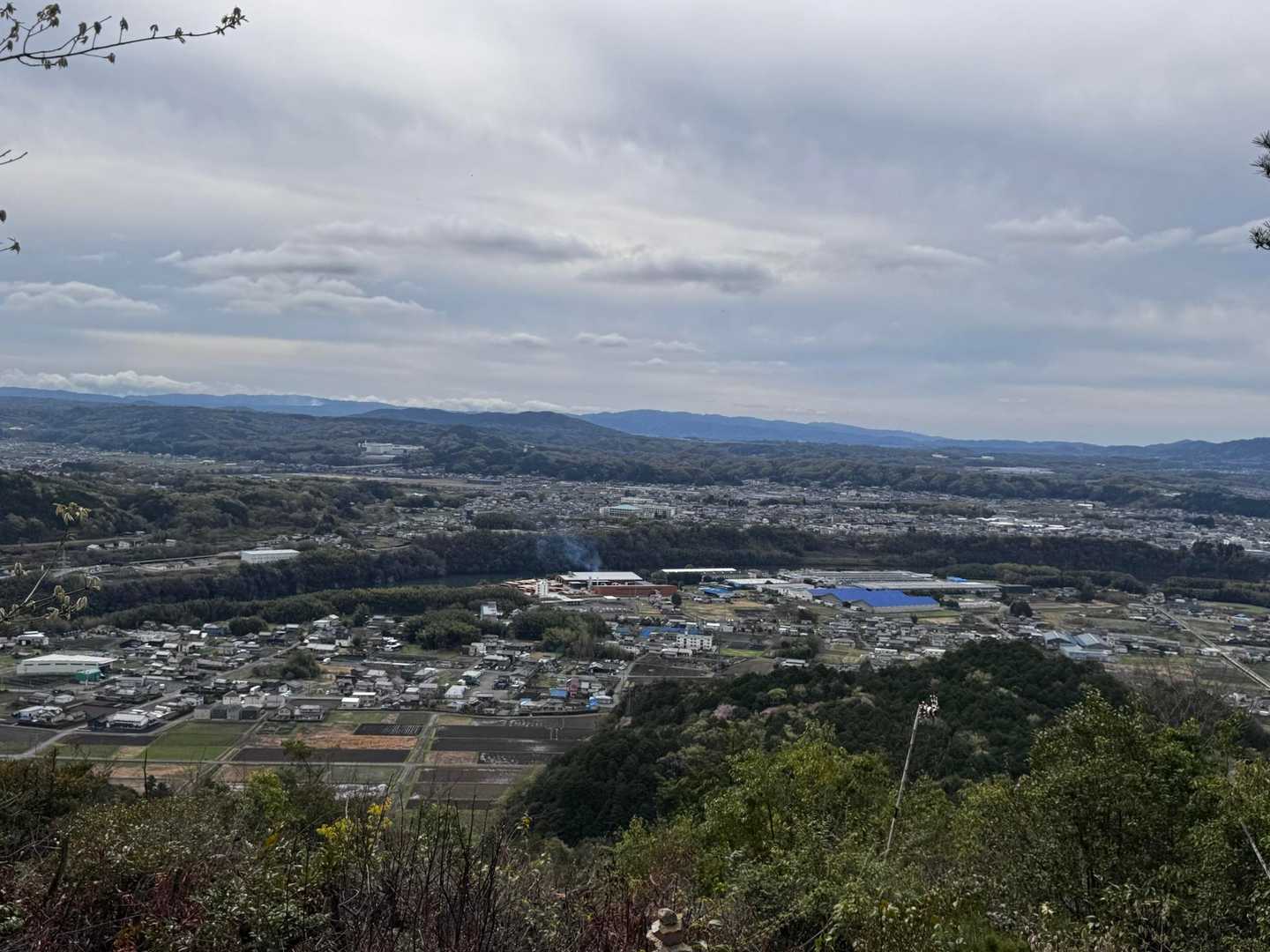 低山だけど、良い景色だなぁ😊