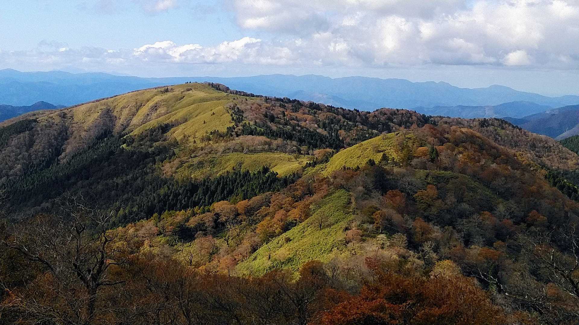 明暗が入り混じる絶景。