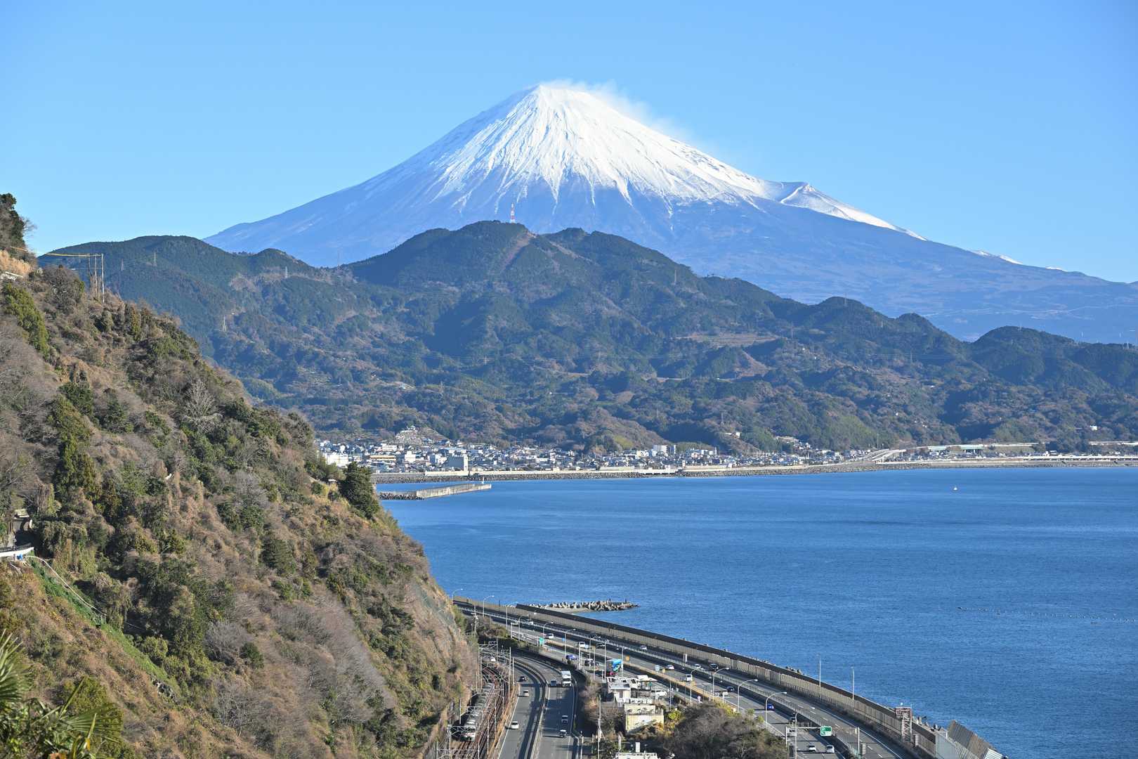 今回の目的の一つ、歌川広重、東海道五十三次に描かれた同じ場所の富士山を📷