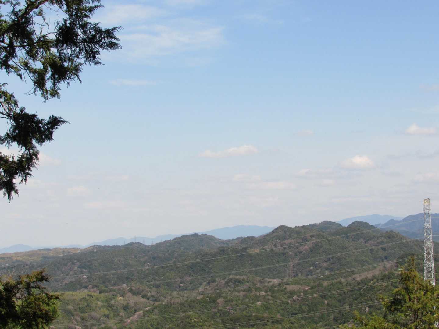 槇尾山、金剛山、大和葛城山、明神山と続いています