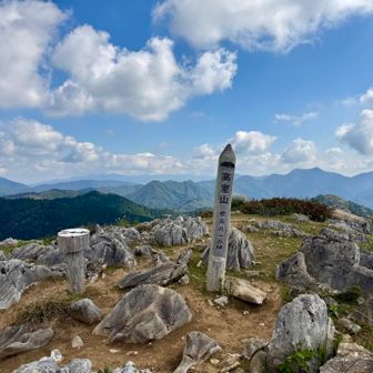 高室山山頂