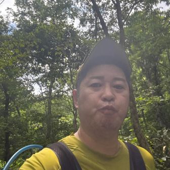 ひでぇ顔😂
少しずつ内臓やられ水分以外受けつけなくなってきた