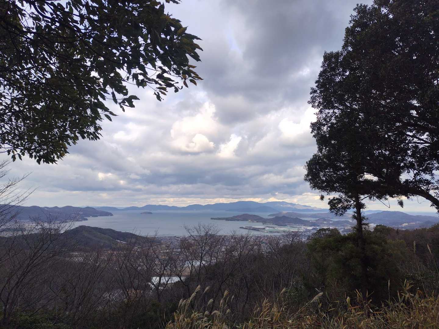 小豆島も近くに見える。