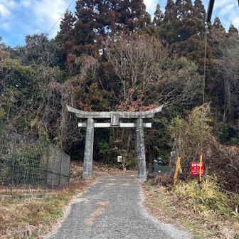 登山道入り口の鳥居