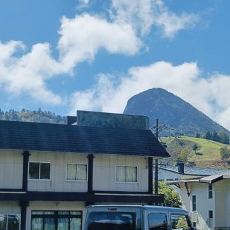 登ってきた笠ヶ岳が見えた
入道のような