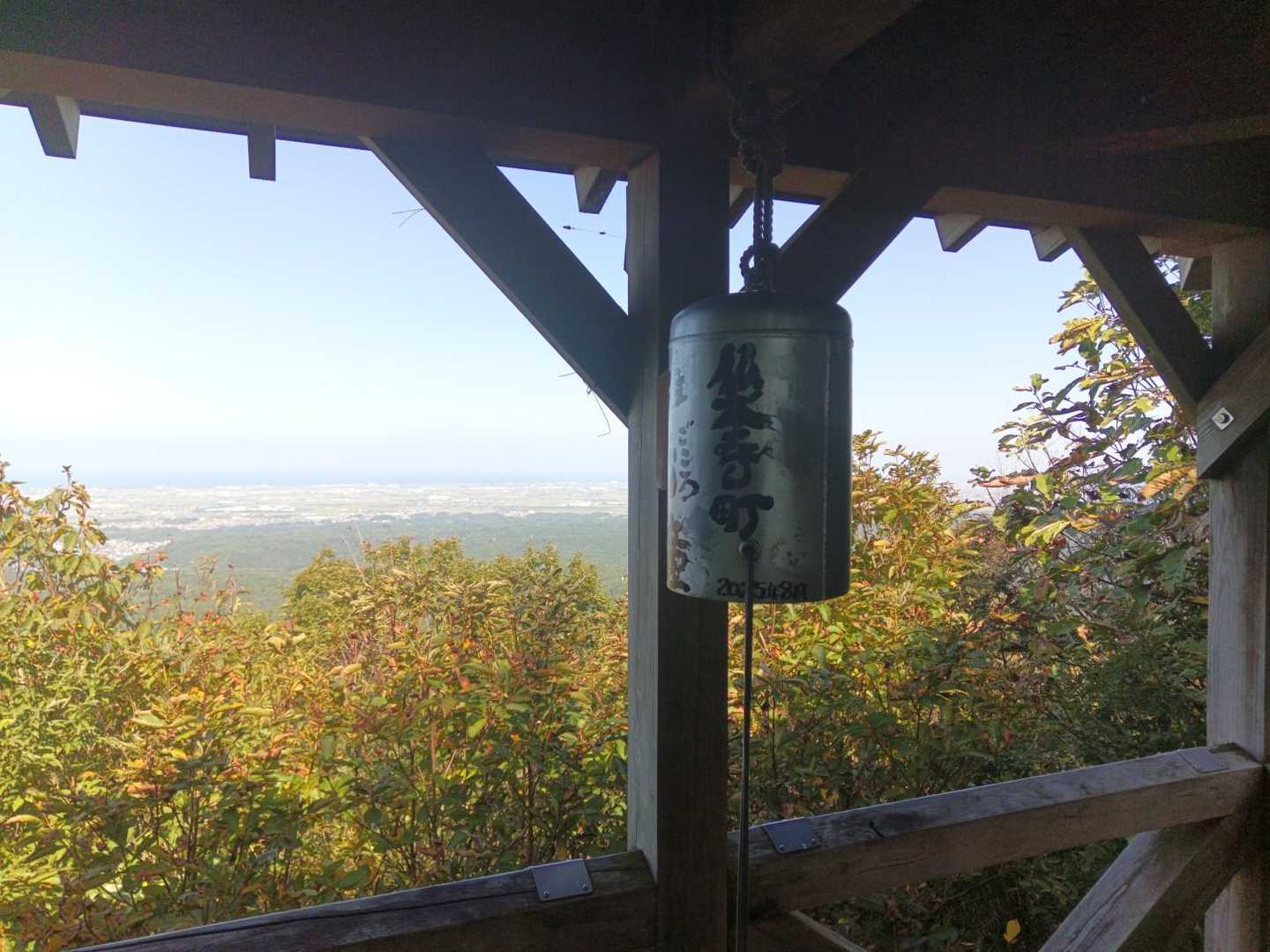 新しく出来た鐘ですね