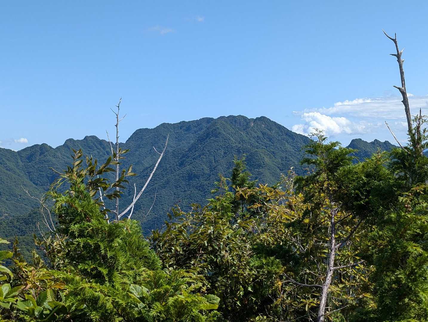 両神山