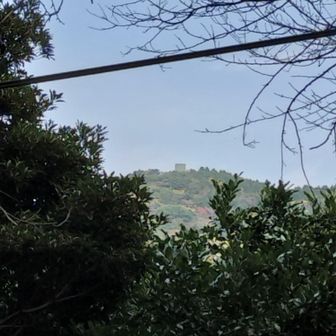 遠くに風師山の反射板が見えた