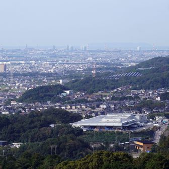 西展望台から、和歌山市沖の沼(オノコロ)島
