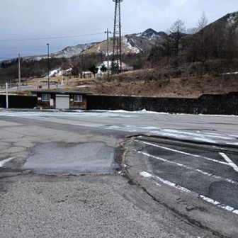 駐車場には、マイカーのみ。
昨日が、ホント嘘のようです。