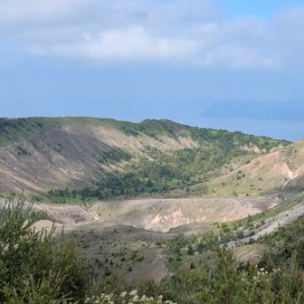 有珠山の火口
