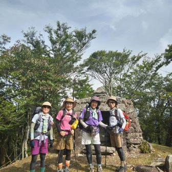 本日もハーレム登山ですな⁉️😍