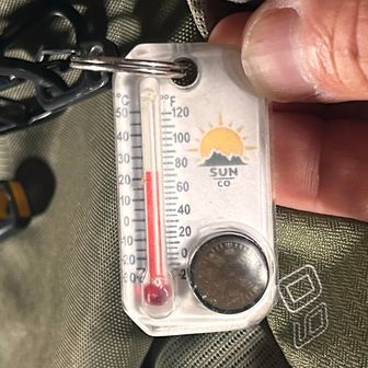 夕方にして気温23℃、暑い。