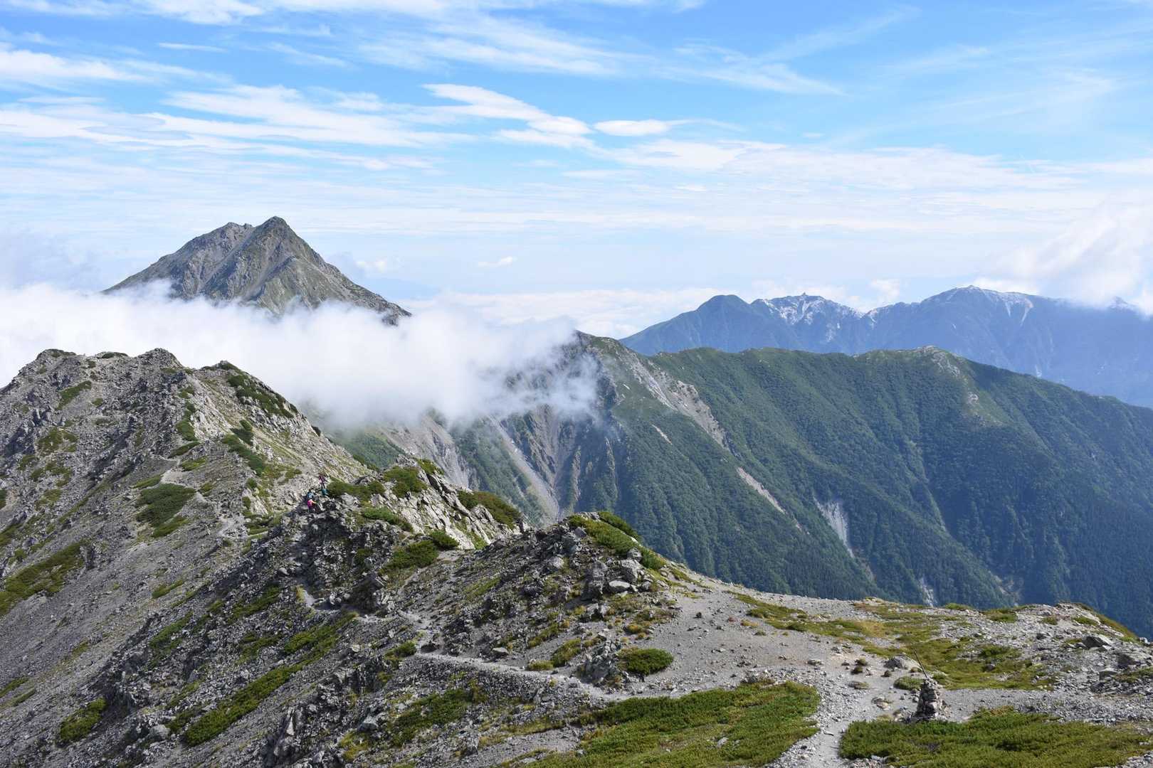 天気が良くなり北岳や鳳凰三山もバッチリ
