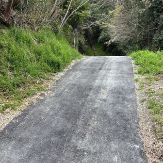この坂は　下りる時　擦りますよ🚨